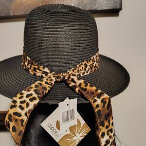 Straw hat with animal print bow